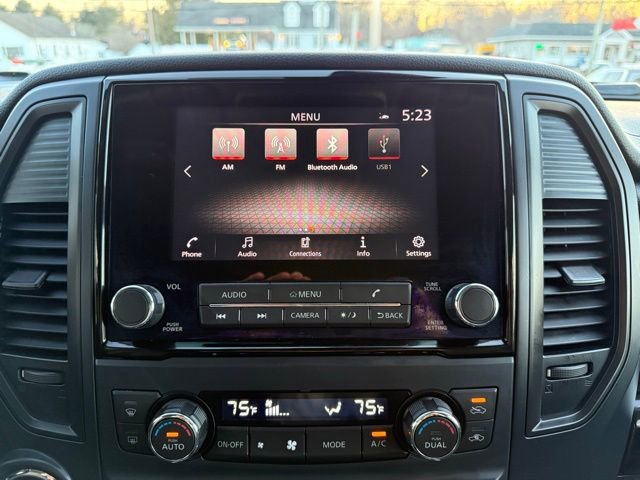 Used 2023 Nissan Titan SV w/ SV Convenience Package image 30