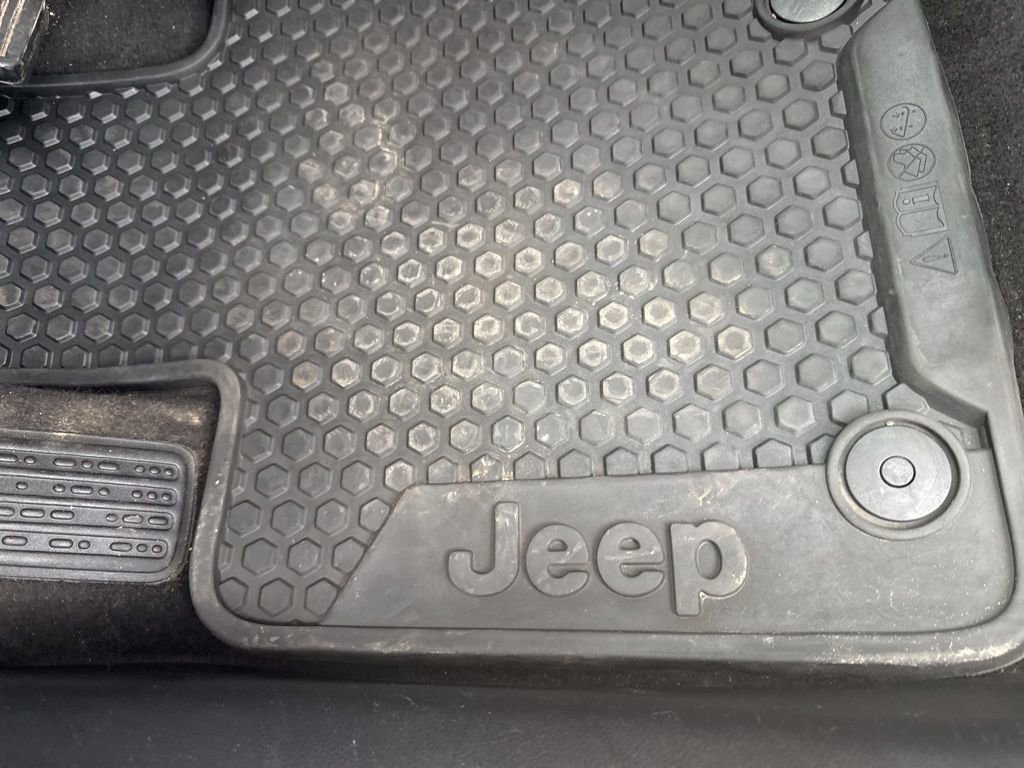Used 2018 Jeep Compass Trailhawk w/ Leather Interior Group image 17