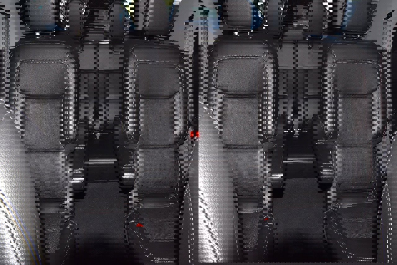 Used 2022 Ford Explorer Limited w/ Limited Technology Package image 22