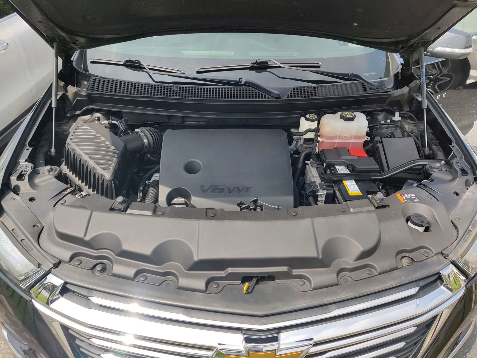 Used 2023 Chevrolet Traverse LT w/ LPO, Floor Liner Package image 22