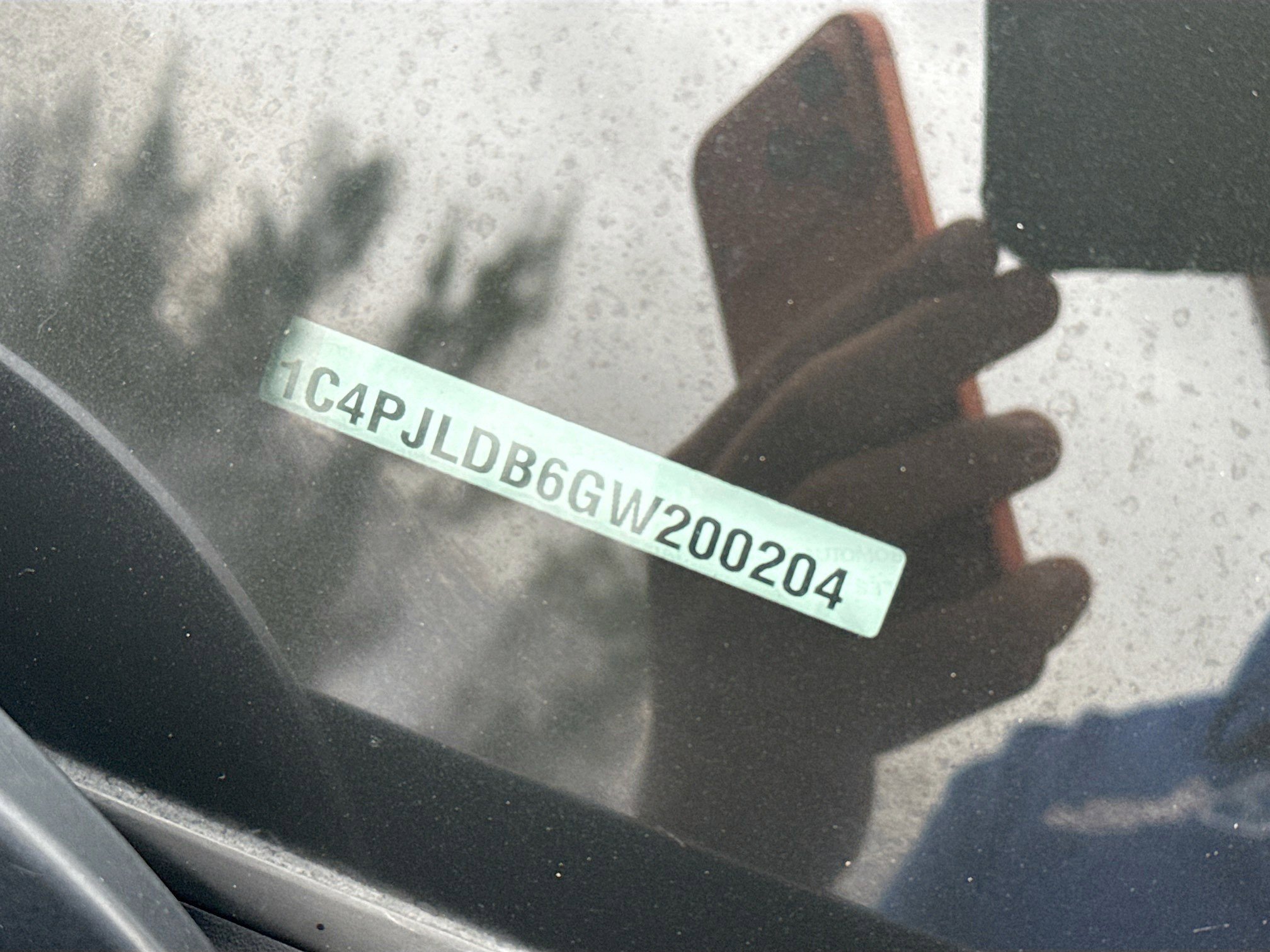 Used 2016 Jeep Cherokee Limited image 35