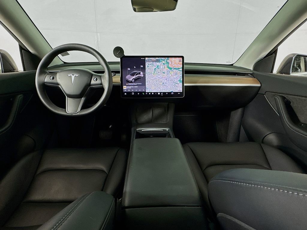 Used 2022 Tesla Model Y Long Range AWD/4WD image 37