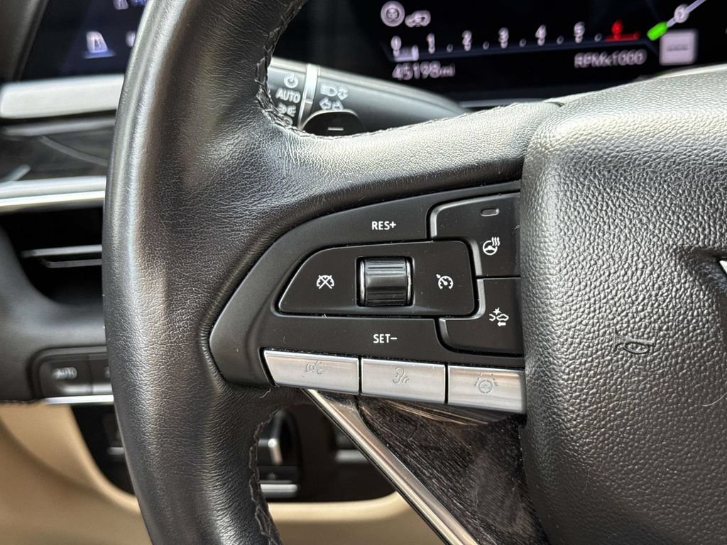 Used 2023 Cadillac Escalade Premium Luxury w/ Performance Package AWD/4WD image 38