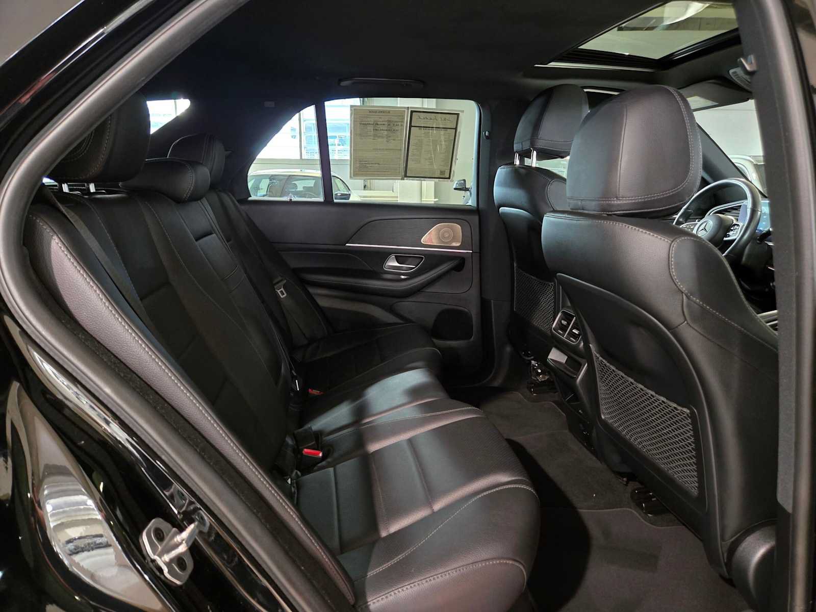 Used 2022 Mercedes-Benz GLE 350 4MATIC w/ Premium Package image 12