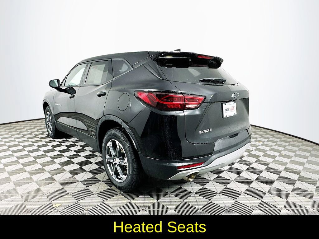 Used 2024 Chevrolet Blazer LT w/ Driver Confidence Package image 7