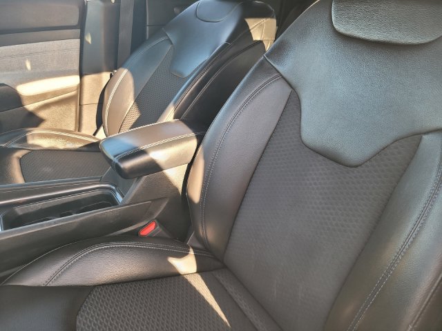 Used 2022 Jeep Compass Latitude AWD/4WD image 13