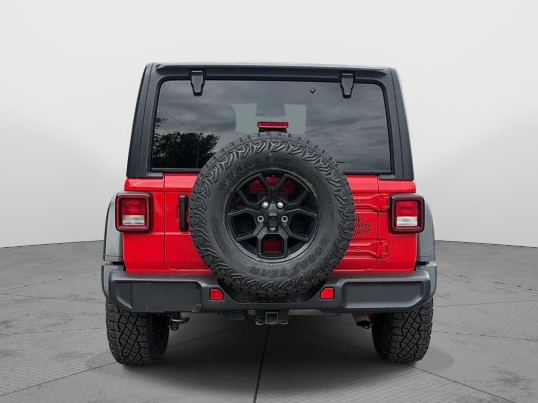 Used 2025 Jeep Wrangler Unlimited Sport AWD/4WD image 5