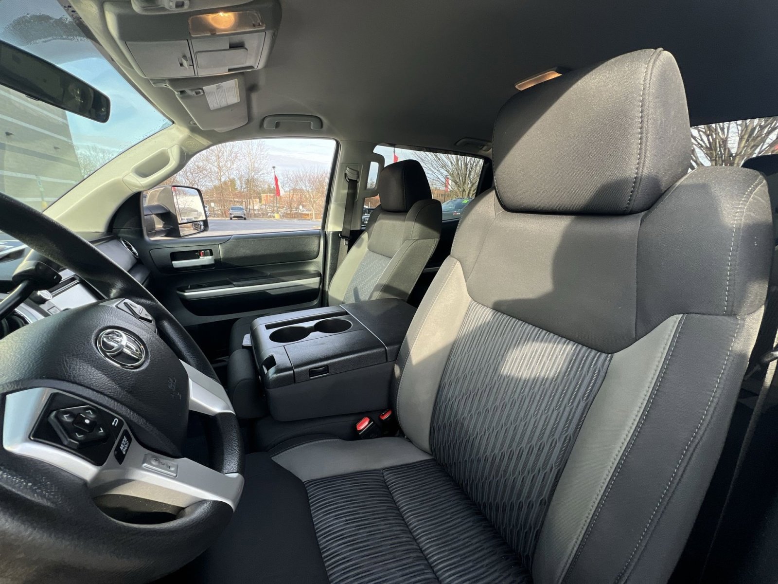 Used 2015 Toyota Tundra SR5 image 13