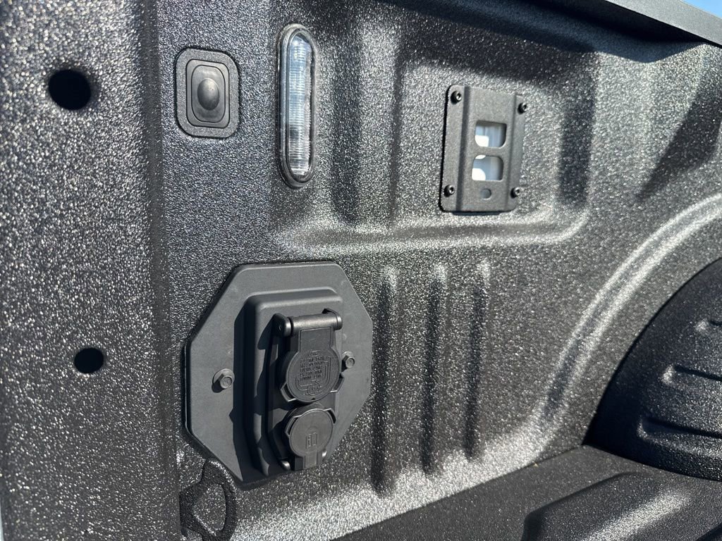 New 2026 Ford F350 King Ranch w/ Chrome Package image 30