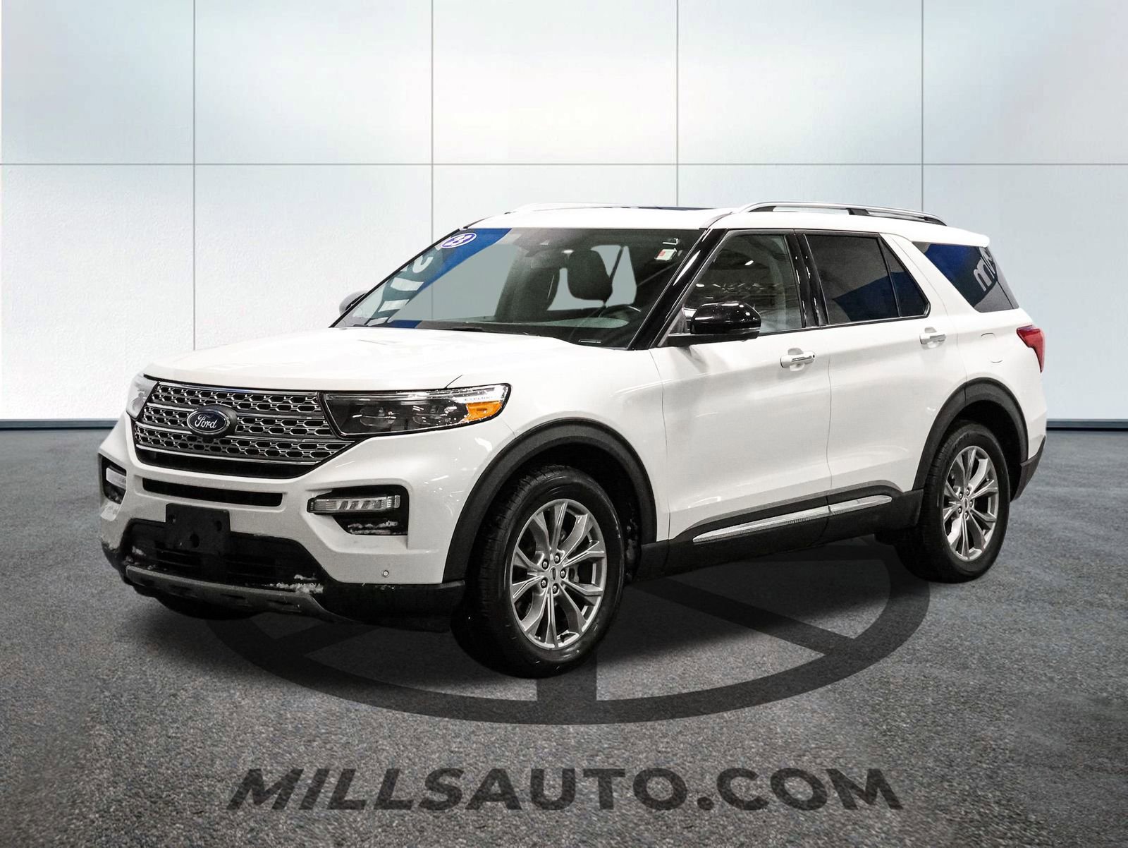 Used 2023 Ford Explorer Limited w/ Equipment Group 301A image 2