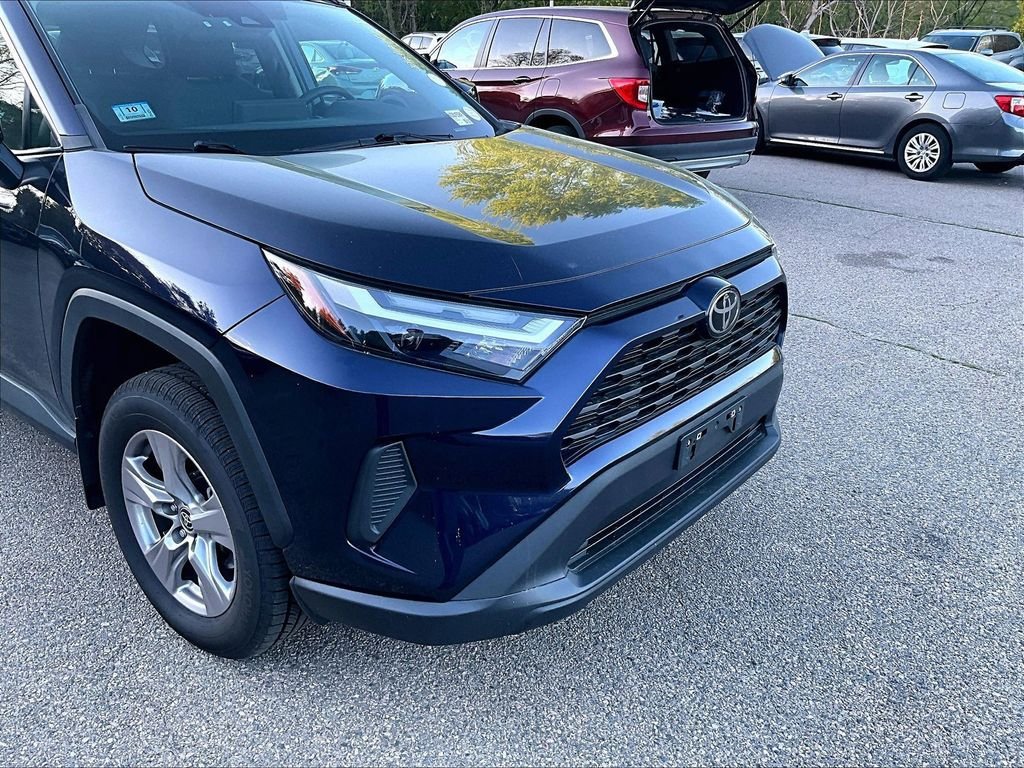 Certified 2022 Toyota RAV4 XLE w/ Convenience Package AWD/4WD image 5
