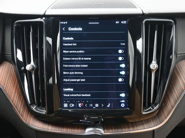 Used 2023 Volvo XC60 B6 Ultimate w/ Climate Package image 17