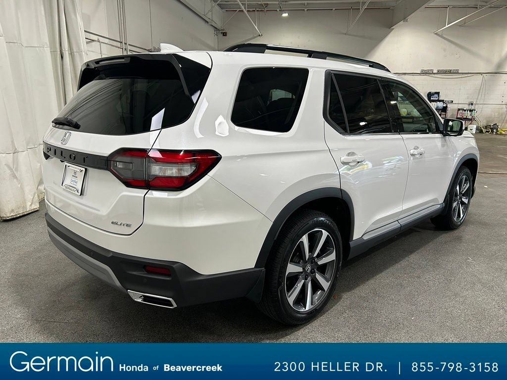 Used 2025 Honda Pilot Elite image 9