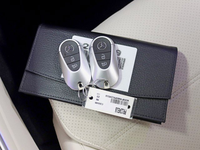 Used 2023 Mercedes-Benz C 300 4MATIC Sedan image 38
