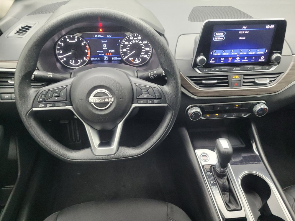 Used 2024 Nissan Altima 2.5 SV image 22