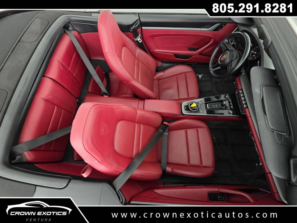 Used 2024 Porsche 911 Carrera RWD image 19