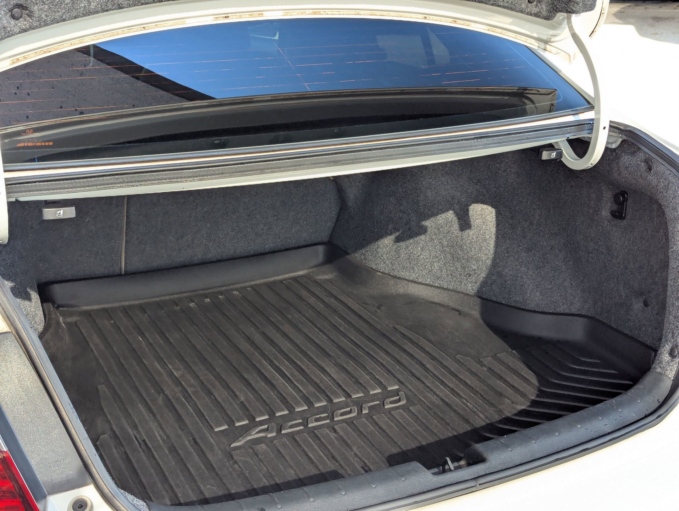 Used 2016 Honda Accord EX-L image 24