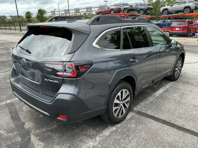 Used 2023 Subaru Outback Premium AWD/4WD image 5
