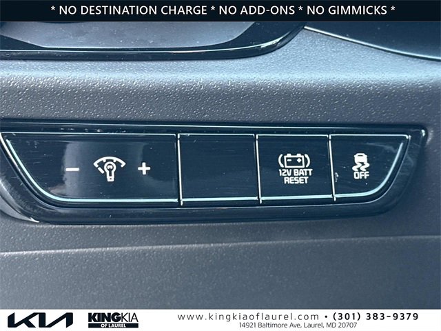 Used 2025 Kia Niro LX image 14