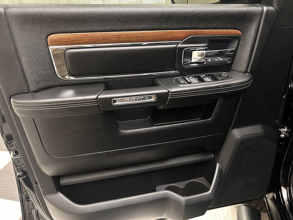 Used 2014 RAM 3500 Laramie w/ Black Appearance Group AWD/4WD image 10