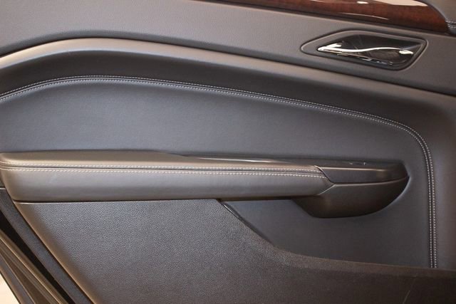 Used 2015 Cadillac SRX Luxury w/ Driver Awareness Package image 18