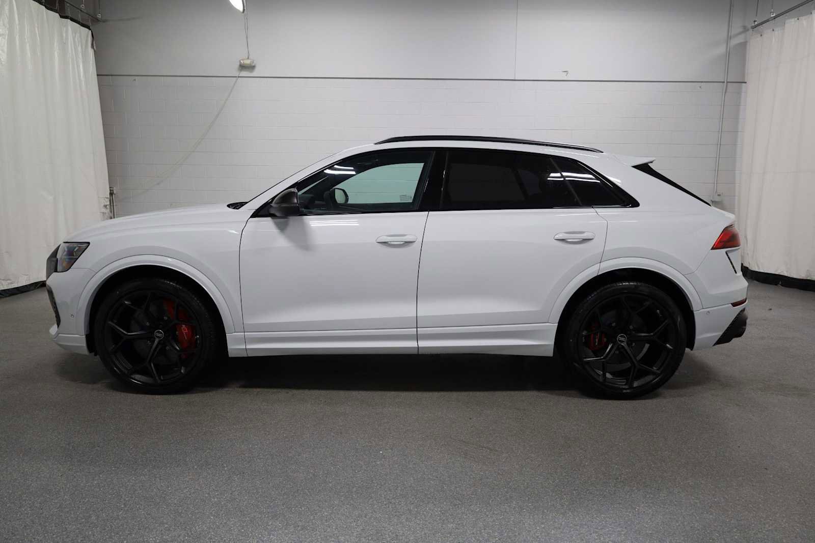 New 2026 Audi RS Q8 performance video 2