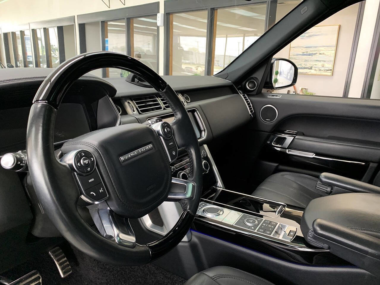 Used 2016 Land Rover Range Rover Supercharged AWD/4WD image 6