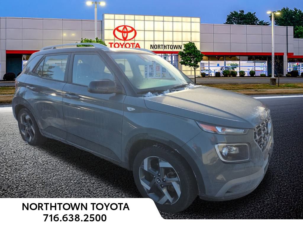 Used 2022 Hyundai Venue Limited w/ Cargo Package image 1