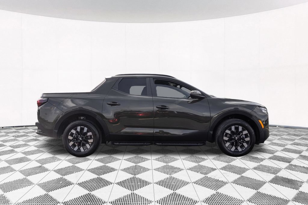 Certified 2025 Hyundai Santa Cruz SEL FWD image 11