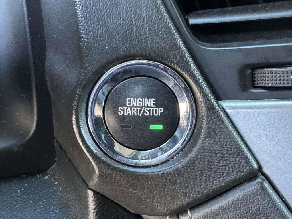 Used 2018 Chevrolet Suburban LT AWD/4WD image 9