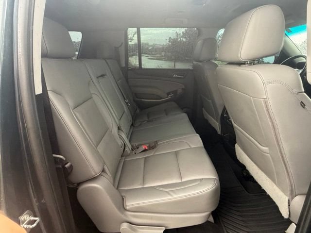 Used 2020 Chevrolet Suburban LT w/ RST Edition AWD/4WD image 30