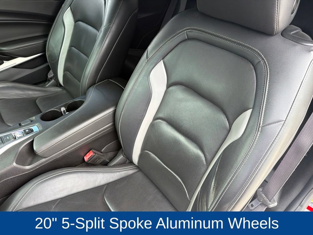 Used 2017 Chevrolet Camaro LT RWD image 14