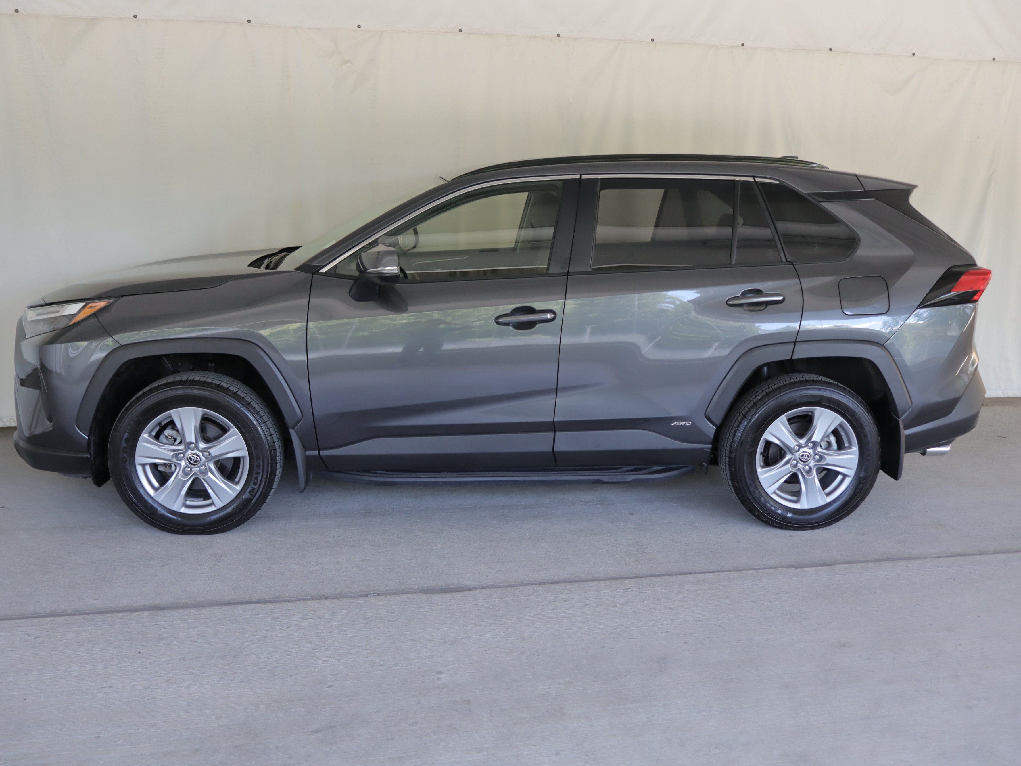 Used 2025 Toyota RAV4 XLE w/ Weather Package AWD/4WD image 23