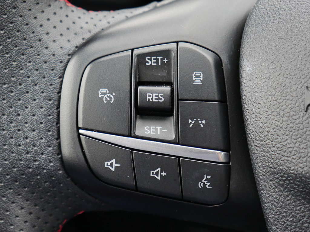 Used 2024 Ford Escape ST-Line w/ Tech Pack #1 AWD/4WD image 31