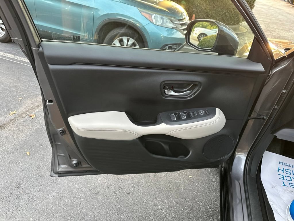Certified 2025 Honda HR-V EX-L image 20