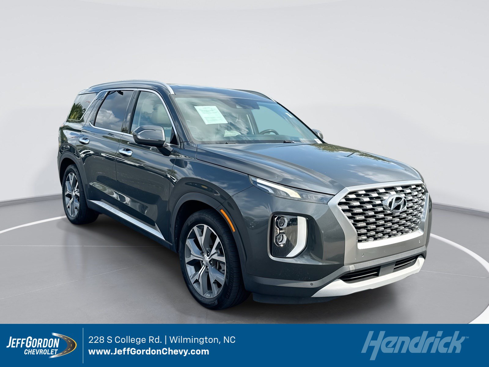 Used 2021 Hyundai Palisade SEL w/ Premium Package FWD image 1