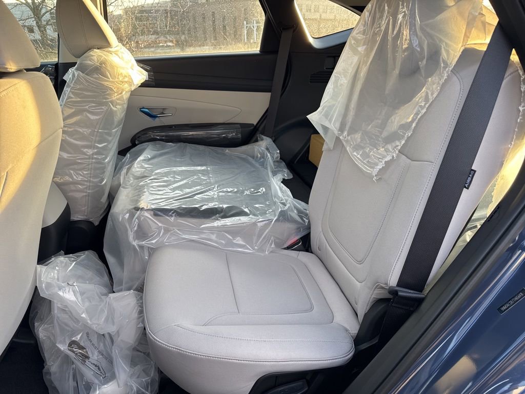 New 2026 Hyundai Tucson SE image 8