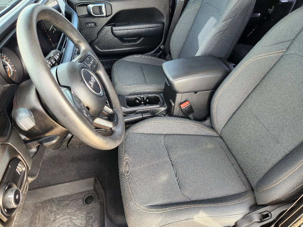 Used 2025 Jeep Wrangler Unlimited Sport image 13