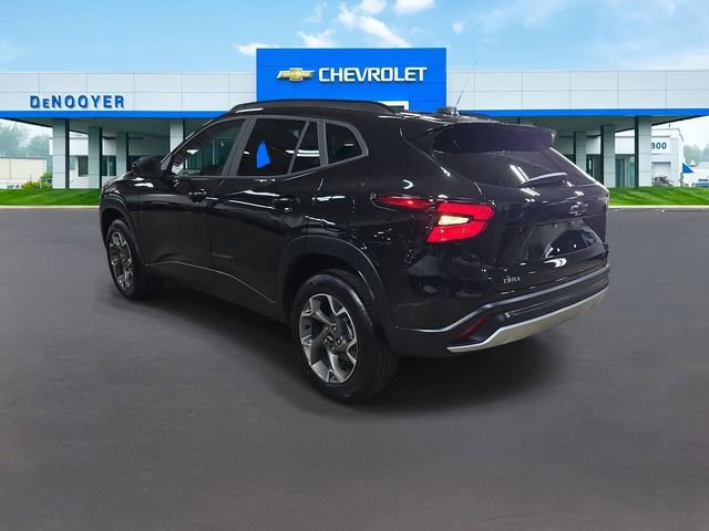 New 2026 Chevrolet Trax LT w/ Driver Confidence Package image 10