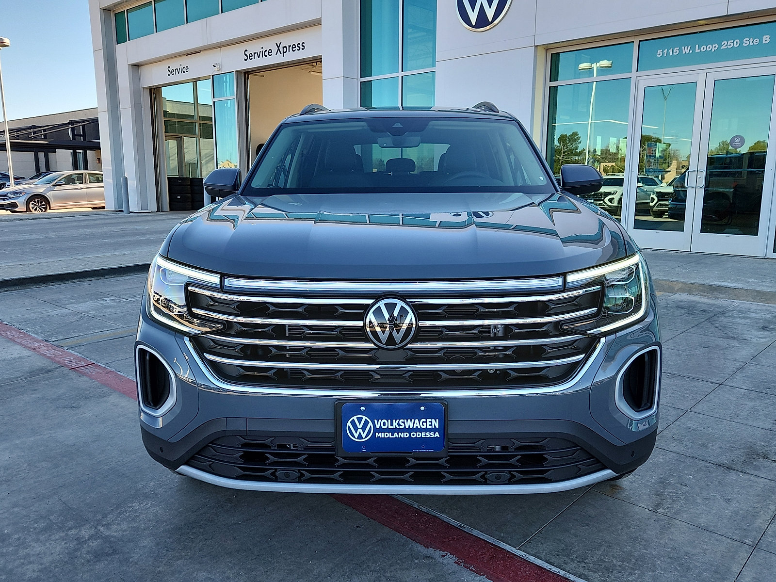 New 2026 Volkswagen Atlas SE image 2