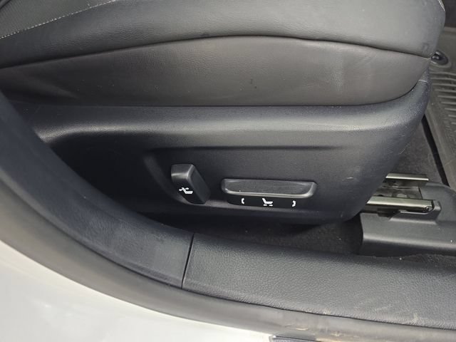 Used 2017 Lexus IS 300 F Sport w/ F Sport Package AWD/4WD image 31