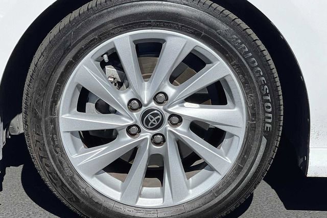 Used 2022 Toyota Camry LE FWD image 35