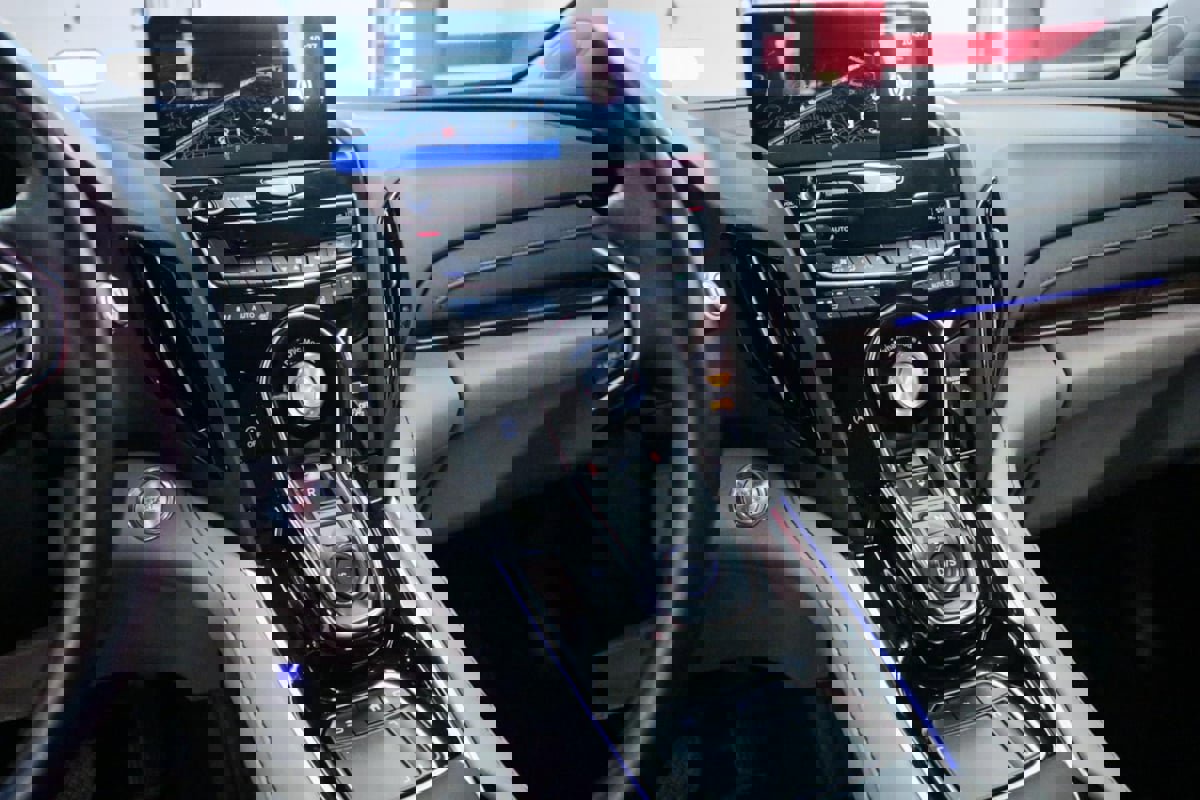 Used 2024 Acura RDX SH-AWD w/ Advance Package image 19