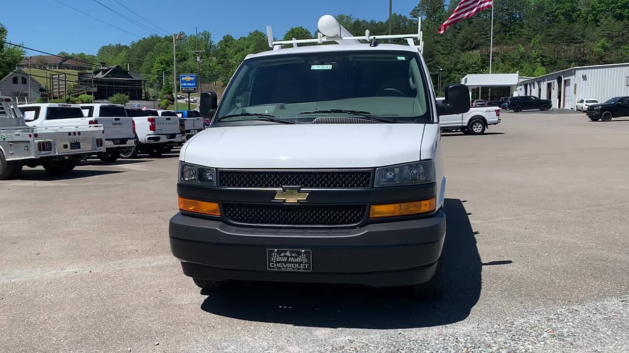Used 2024 Chevrolet Express 2500 w/ Driver Convenience Package RWD image 8
