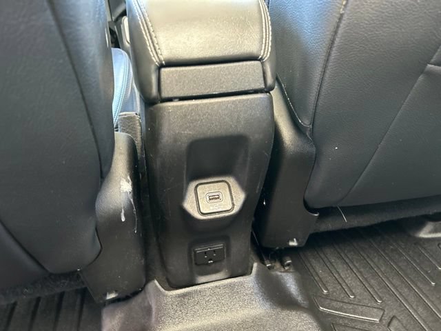 Used 2020 Jeep Renegade Limited w/ UConnect 8.4 Nav Group AWD/4WD image 39