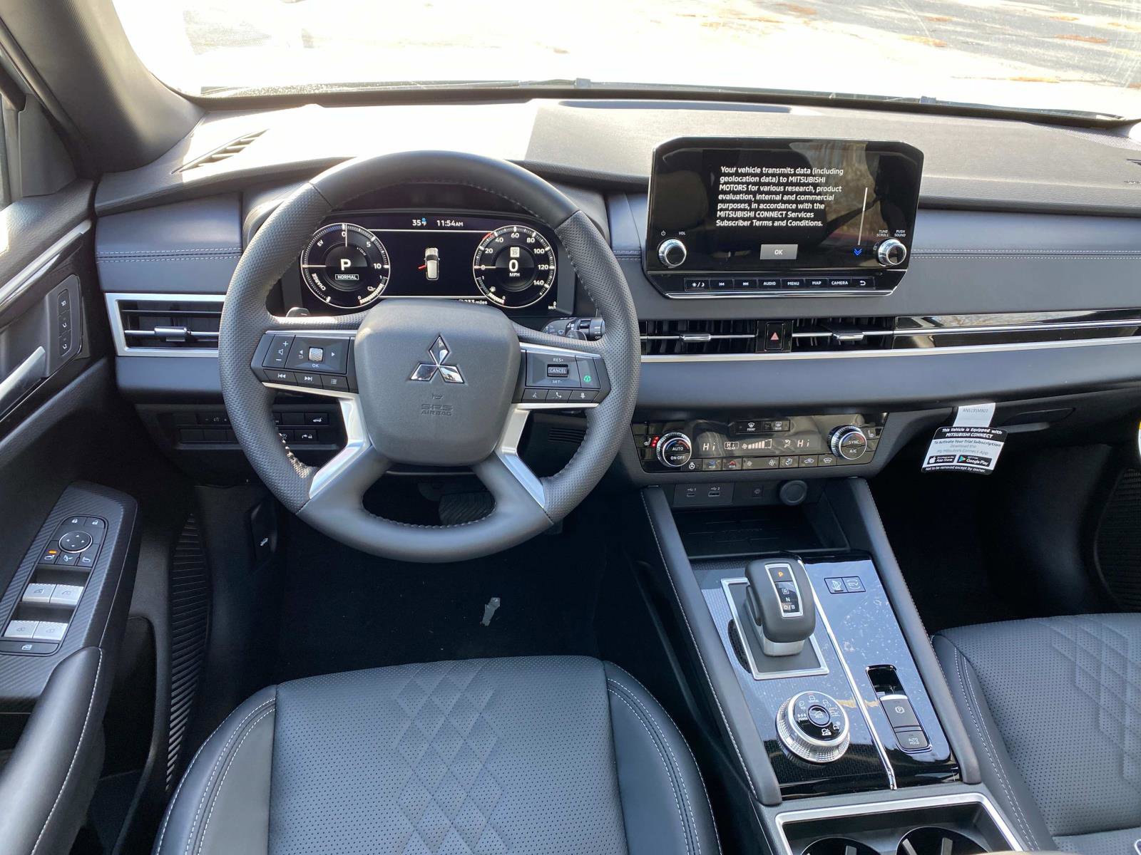 New 2025 Mitsubishi Outlander 4WD Plug-In Hybrid image 9