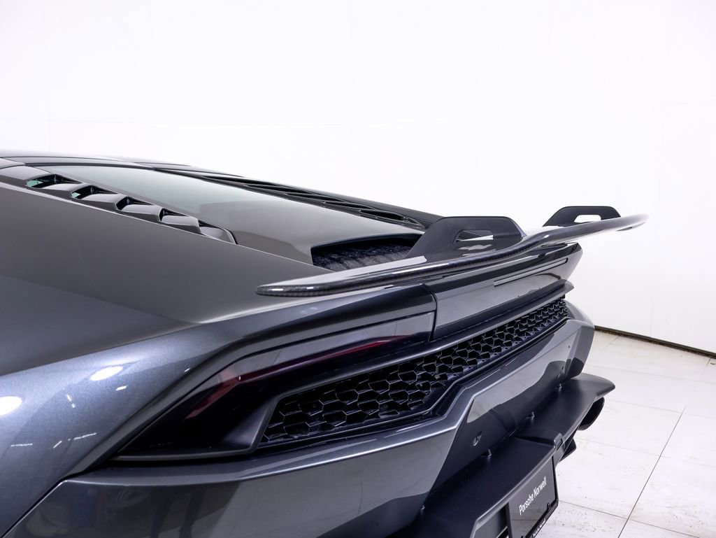 Used 2015 Lamborghini Huracan LP 610-4 image 12
