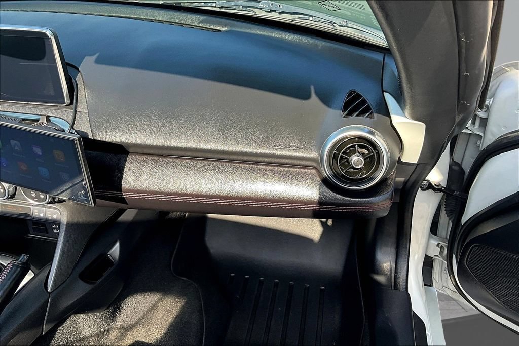 Used 2017 MAZDA MX-5 Miata RF Grand Touring RWD image 23