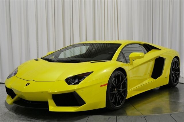 Used 2015 Lamborghini Aventador LP 700-4 AWD/4WD image 2
