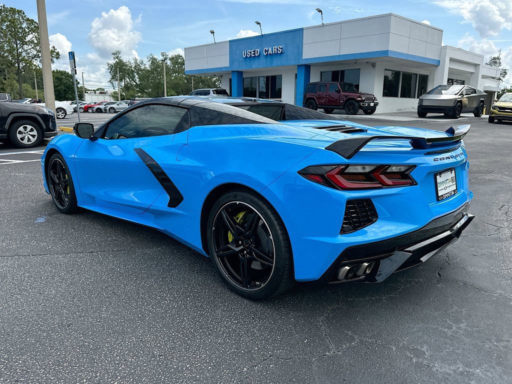 Used 2021 Chevrolet Corvette Stingray Premium Conv w/ Z51 Performance Package RWD image 7